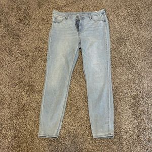 H&M Curvy Skinny Jean Size 14 NWOT